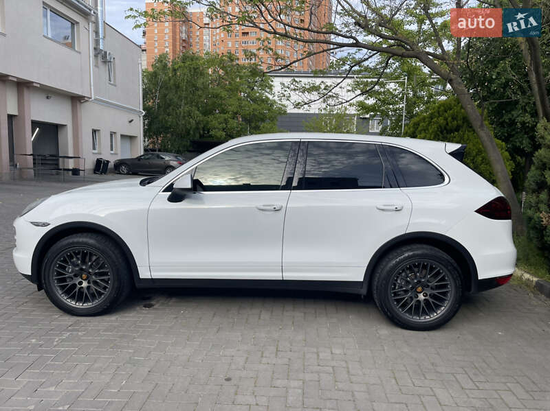 Внедорожник / Кроссовер Porsche Cayenne 2013 в Одессе