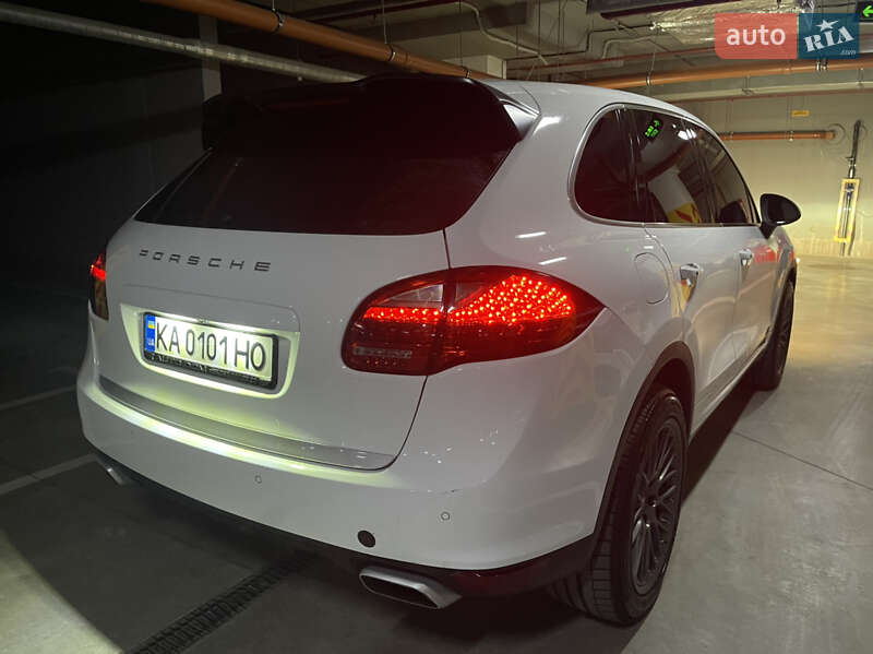 Внедорожник / Кроссовер Porsche Cayenne 2013 в Одессе