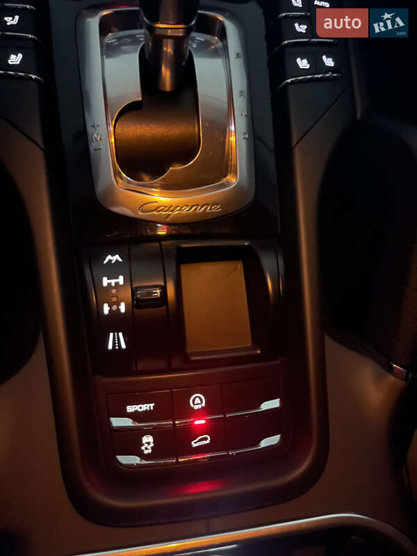 Внедорожник / Кроссовер Porsche Cayenne 2013 в Одессе