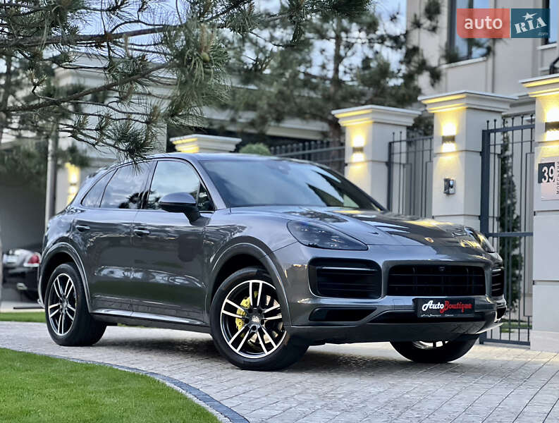 Позашляховик / Кросовер Porsche Cayenne 2018 в Одесі
