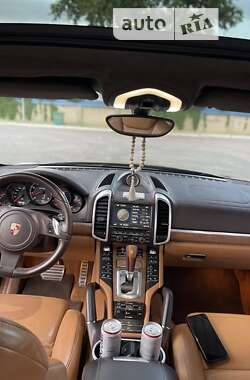 Позашляховик / Кросовер Porsche Cayenne 2012 в Черкасах