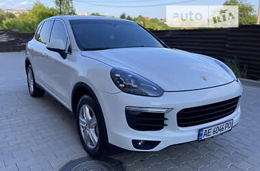 Внедорожник / Кроссовер Porsche Cayenne 2016 в Черновцах