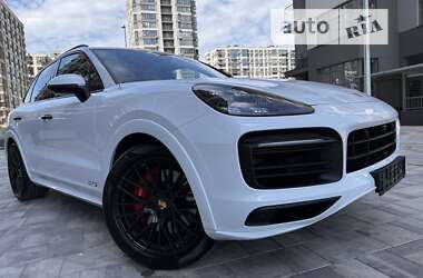 Внедорожник / Кроссовер Porsche Cayenne 2022 в Киеве