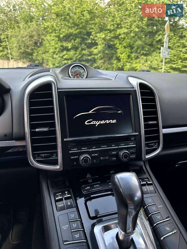 Внедорожник / Кроссовер Porsche Cayenne 2013 в Львове