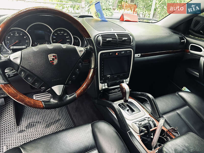 Позашляховик / Кросовер Porsche Cayenne 2006 в Подільську