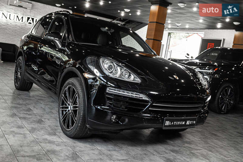 Внедорожник / Кроссовер Porsche Cayenne 2013 в Одессе