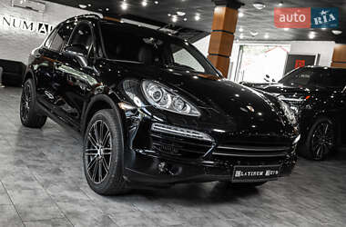 Внедорожник / Кроссовер Porsche Cayenne 2013 в 