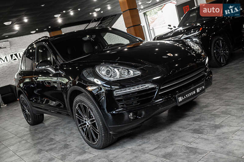 Внедорожник / Кроссовер Porsche Cayenne 2013 в Одессе