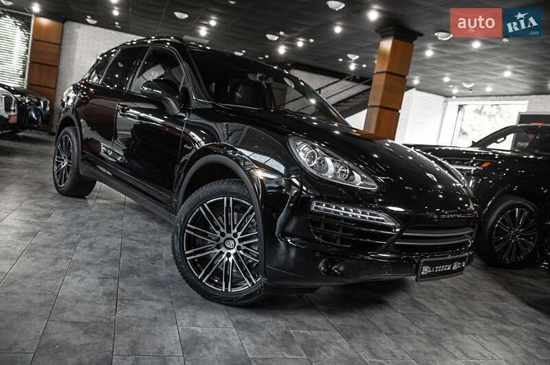 Внедорожник / Кроссовер Porsche Cayenne 2013 в Одессе