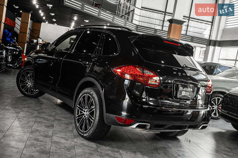 Внедорожник / Кроссовер Porsche Cayenne 2013 в Одессе