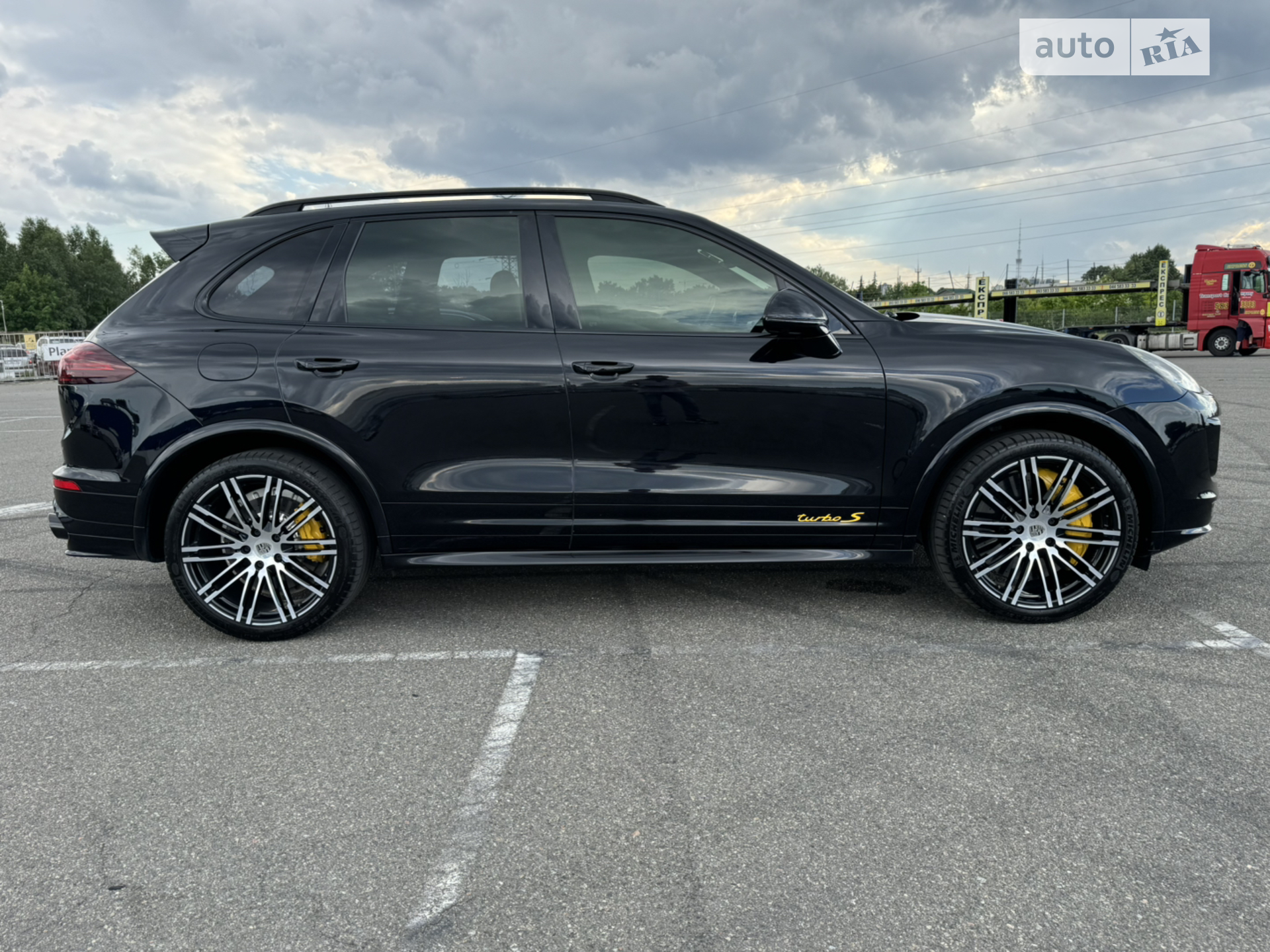 2017 Porsche Cayenne - мініатюра 6