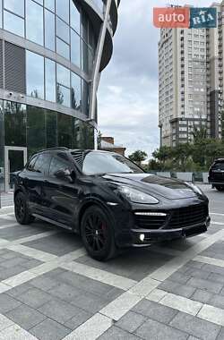 Внедорожник / Кроссовер Porsche Cayenne 2013 в Киеве