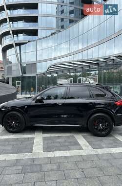 Внедорожник / Кроссовер Porsche Cayenne 2013 в Киеве