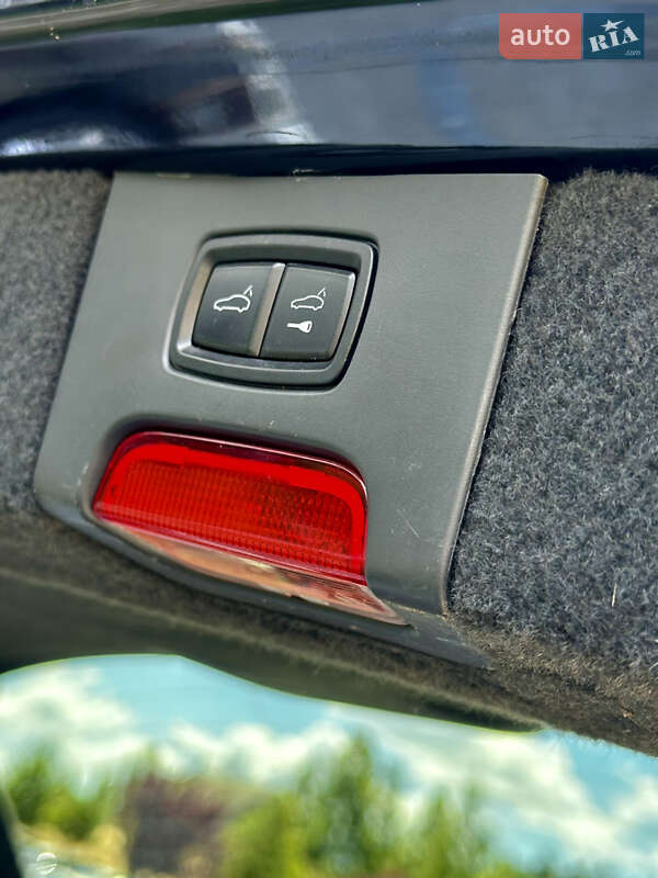 Внедорожник / Кроссовер Porsche Cayenne 2015 в Киеве