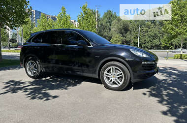 Позашляховик / Кросовер Porsche Cayenne 2013 в Дніпрі