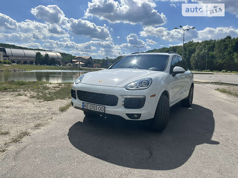 Внедорожник / Кроссовер Porsche Cayenne 2016 в Днепре