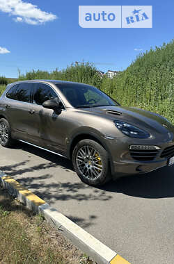 Позашляховик / Кросовер Porsche Cayenne 2010 в Києві