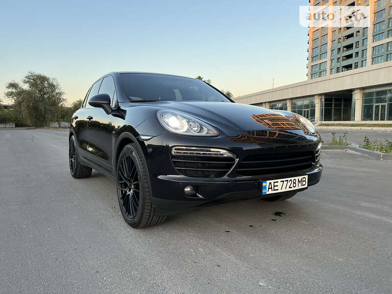 Позашляховик / Кросовер Porsche Cayenne 2013 в Дніпрі