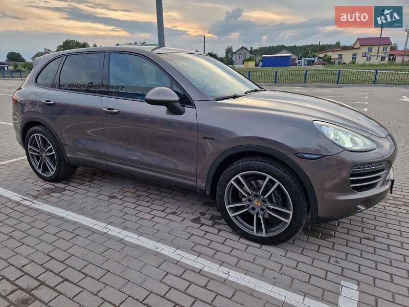 Внедорожник / Кроссовер Porsche Cayenne 2011 в Нововолынске фото 18 Внедорожник / Кроссовер Porsche Cayenne 2011 в Нововолынске