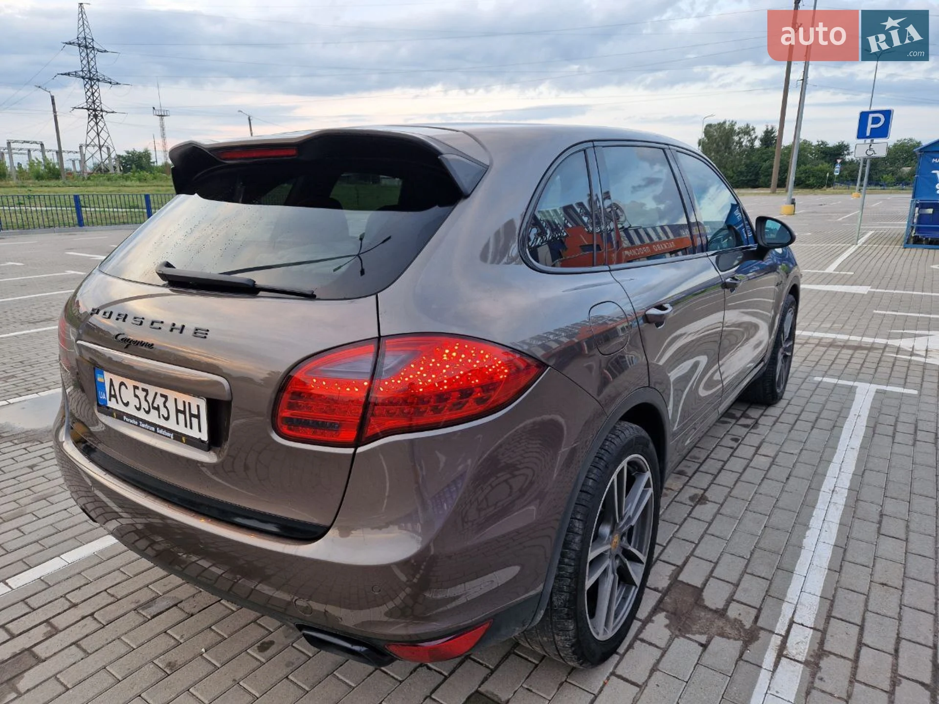 2011 Porsche Cayenne - мініатюра 22