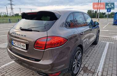Внедорожник / Кроссовер Porsche Cayenne 2011 в 