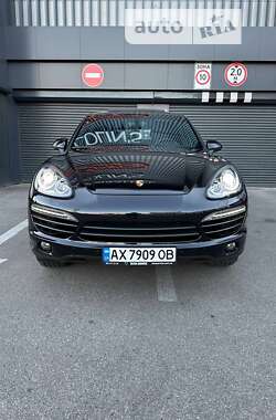 Внедорожник / Кроссовер Porsche Cayenne 2012 в Харькове