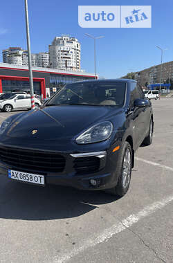 Позашляховик / Кросовер Porsche Cayenne 2015 в Харкові