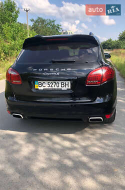 Позашляховик / Кросовер Porsche Cayenne 2011 в Львові