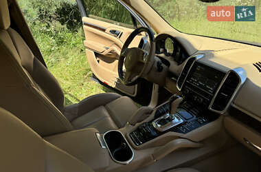 Внедорожник / Кроссовер Porsche Cayenne 2013 в Киеве
