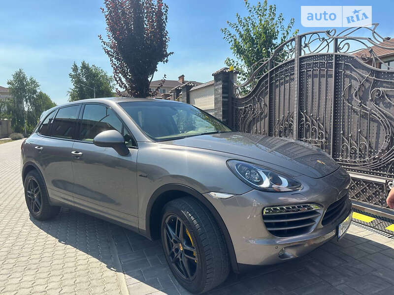 Внедорожник / Кроссовер Porsche Cayenne 2013 в Одессе
