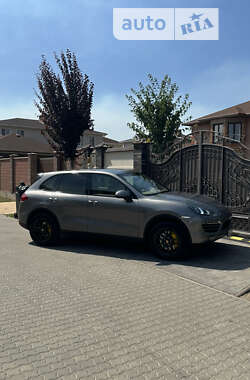 Внедорожник / Кроссовер Porsche Cayenne 2013 в 
