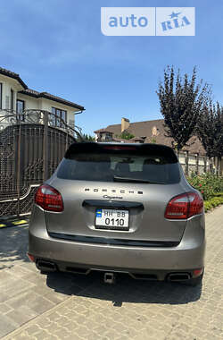 Внедорожник / Кроссовер Porsche Cayenne 2013 в 