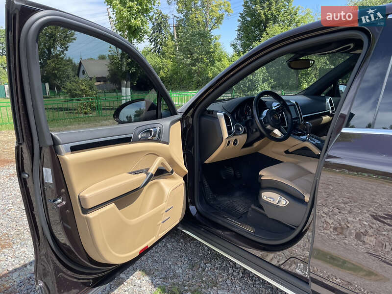 Позашляховик / Кросовер Porsche Cayenne 2016 в Харкові фото 5 Позашляховик / Кросовер Porsche Cayenne 2016 в Харкові