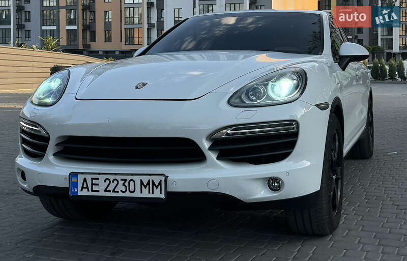 Внедорожник / Кроссовер Porsche Cayenne 2012 в Днепре