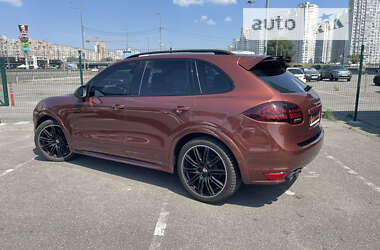 Позашляховик / Кросовер Porsche Cayenne 2012 в Києві