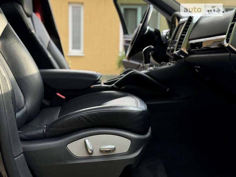 Позашляховик / Кросовер Porsche Cayenne 2014 в Тернополі фото 25 Позашляховик / Кросовер Porsche Cayenne 2014 в Тернополі