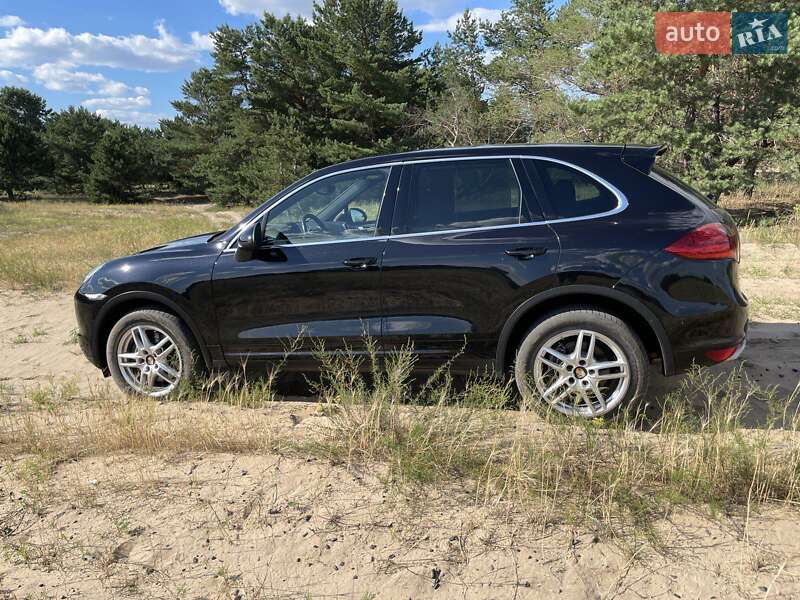 Внедорожник / Кроссовер Porsche Cayenne 2013 в Днепре