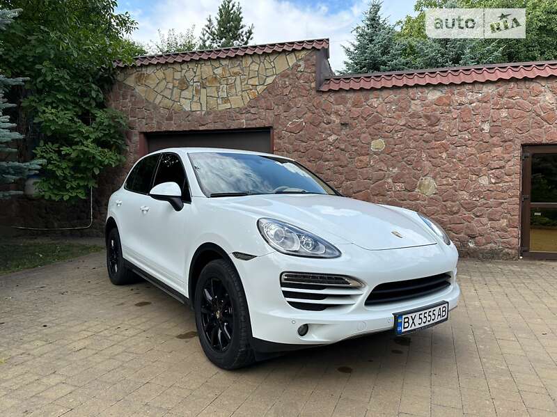 Позашляховик / Кросовер Porsche Cayenne 2013 в Хмельницькому