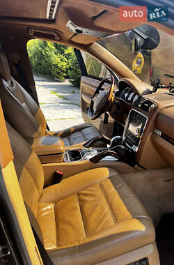 Внедорожник / Кроссовер Porsche Cayenne 2004 в 