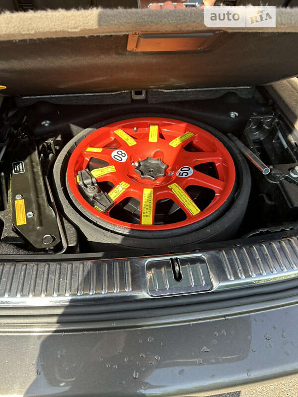 Внедорожник / Кроссовер Porsche Cayenne 2011 в Киеве