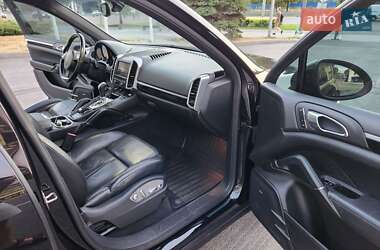 Внедорожник / Кроссовер Porsche Cayenne 2011 в 
