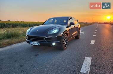 Внедорожник / Кроссовер Porsche Cayenne 2011 в 