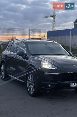 Внедорожник / Кроссовер Porsche Cayenne 2015 в Виннице