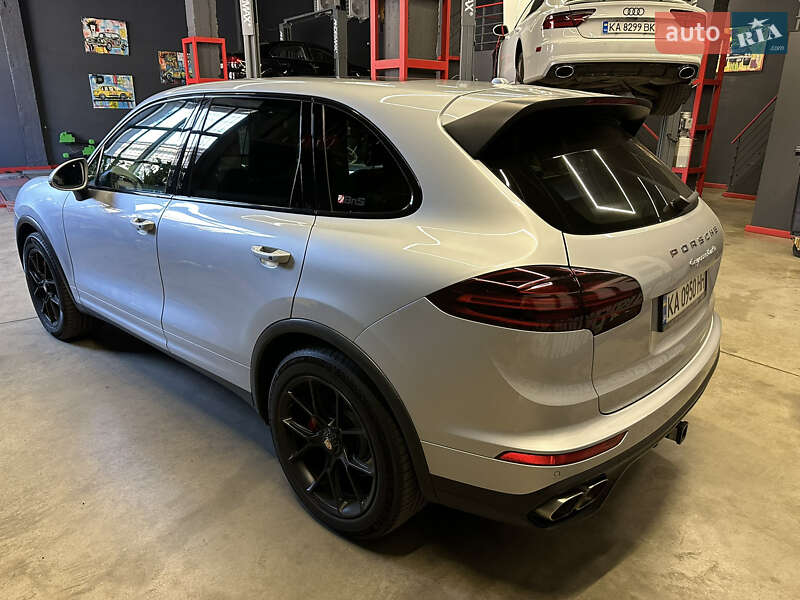 Внедорожник / Кроссовер Porsche Cayenne 2015 в Киеве фото 14 Внедорожник / Кроссовер Porsche Cayenne 2015 в Киеве