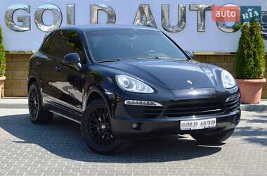 Внедорожник / Кроссовер Porsche Cayenne 2013 в 