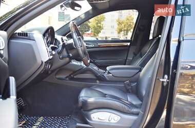 Внедорожник / Кроссовер Porsche Cayenne 2013 в 