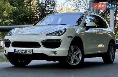 Позашляховик / Кросовер Porsche Cayenne 2011 в 