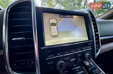 Позашляховик / Кросовер Porsche Cayenne 2011 в 