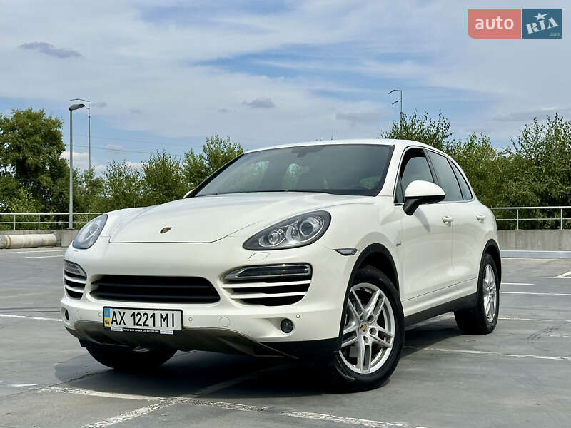 Позашляховик / Кросовер Porsche Cayenne 2010 в Києві