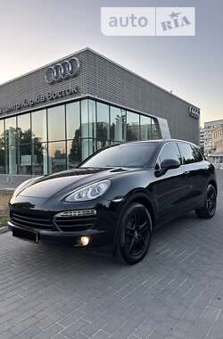 Позашляховик / Кросовер Porsche Cayenne 2012 в Києві